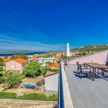 Apartments Host Barbat na Rabu Zewnętrze zdjęcie