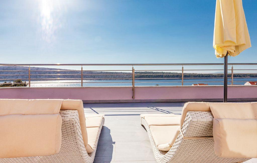 Apartments Host Barbat na Rabu Zewnętrze zdjęcie