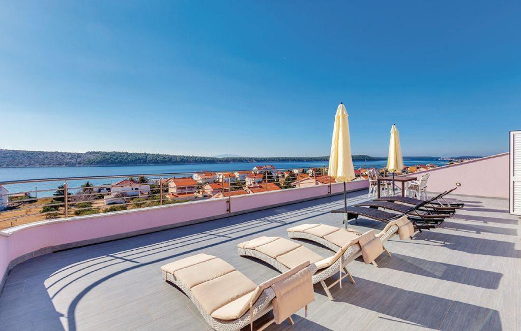 Apartments Host Barbat na Rabu Zewnętrze zdjęcie