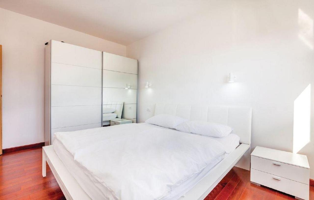 Apartments Host Barbat na Rabu Zewnętrze zdjęcie